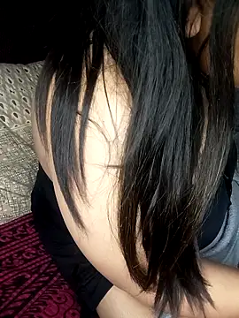Snapshot of HEENA_022 chatting on 02/15/25, 09:06 HEENA 022 online show from 02/15/25, 09:06