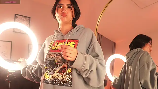 lara madisson online show from 11/15/25, 06:28