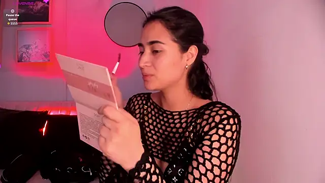 lara madisson online show from 11/04/25, 06:28