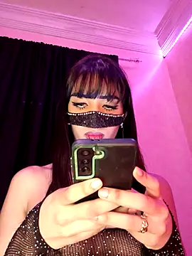 ---sophia--- online show from 12/03/25, 11:09