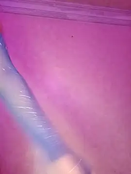 ---sophia--- online show from 12/20/25, 08:33