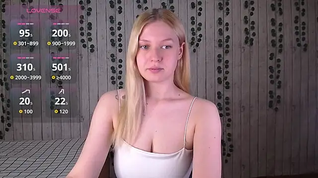 EmiliaDuchess online show from 11/13/25, 07:34