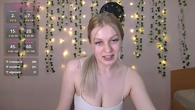 EmiliaDuchess online show from 03/08/25, 01:14