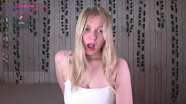 EmiliaDuchess online show from 12/20/25, 12:19