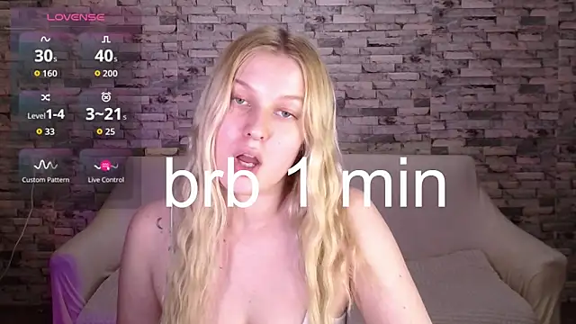 EmiliaDuchess online show from 04/19/26, 06:10