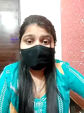 Snapshot of Hotty-simran chatting on 03/07/25, 09:29 Hotty-simran online show from 03/07/25, 09:29