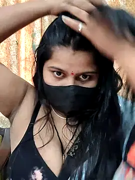 Hotty-simran online show from 11/18/25, 04:49