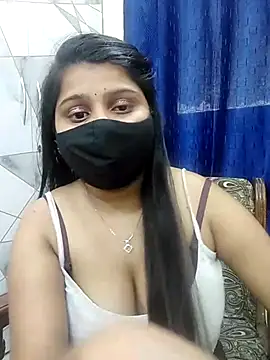 Snapshot of Hotty-simran chatting on 02/20/25, 10:27 Hotty-simran online show from 02/20/25, 10:27