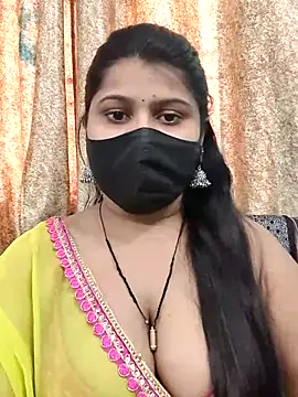 Snapshot of Hotty-simran chatting on 10/14/25, 04:24 Hotty-simran online show from 10/14/25, 04:24