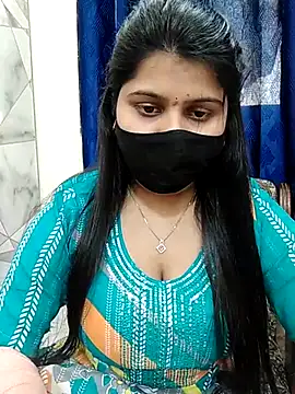 Snapshot of Hotty-simran chatting on 02/26/25, 04:41 Hotty-simran online show from 02/26/25, 04:41