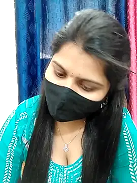 Snapshot of Hotty-simran chatting on 02/26/25, 08:39 Hotty-simran online show from 02/26/25, 08:39