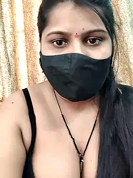 Snapshot of Hotty-simran chatting on 10/07/25, 04:57 Hotty-simran online show from 10/07/25, 04:57