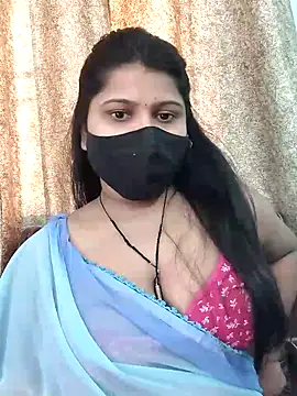 Snapshot of Hotty-simran chatting on 10/06/25, 04:46 Hotty-simran online show from 10/06/25, 04:46