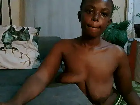 Snapshot of ebony_lifestyle chatting on 03/05/25, 06:56 ebony lifestyle online show from 03/05/25, 06:56