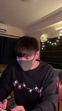 poketkuma online show from 10/24/25, 03:33