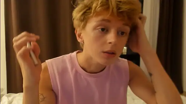 agelandreww online show from 04/15/26, 04:44