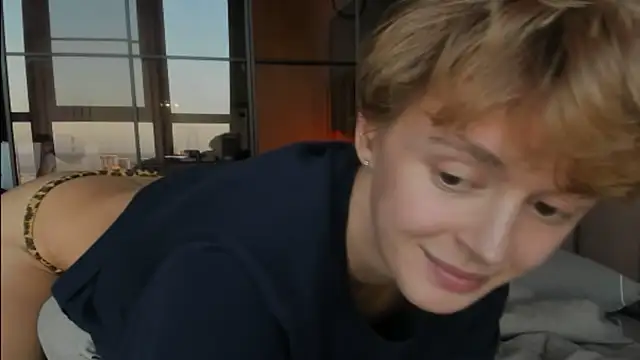 agelandreww online show from 04/28/26, 04:11