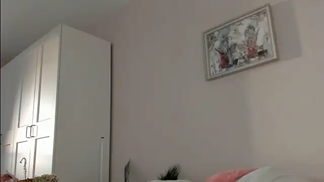 agelandreww online show from 10/20/25, 01:11