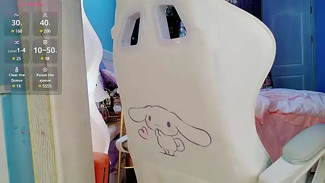 HU131452 online show from 02/11/25, 11:01