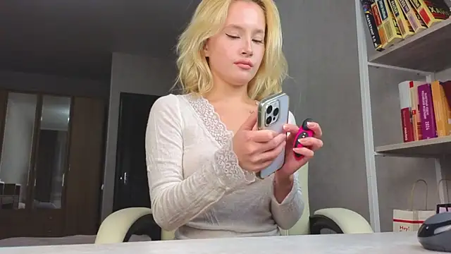 Marietta Castro online show from 03/15/26, 03:08