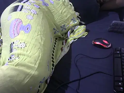 Snapshot of Sexy_baby004 chatting on 11/18/25, 05:55 Sexy baby004 online show from 11/18/25, 05:55