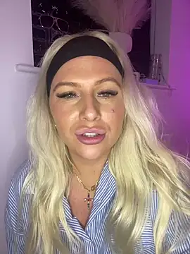 Arabellalee23 online show from 01/07/25, 11:14