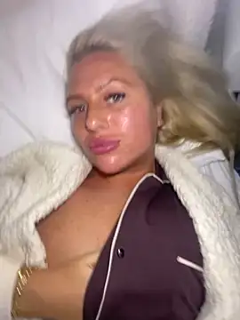 Arabellalee23 online show from 11/26/25, 10:32