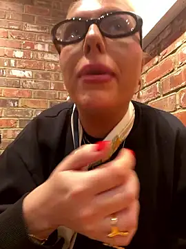 Arabellalee23 online show from 01/12/26, 02:57