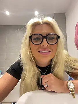 Arabellalee23 online show from 12/27/24, 10:05