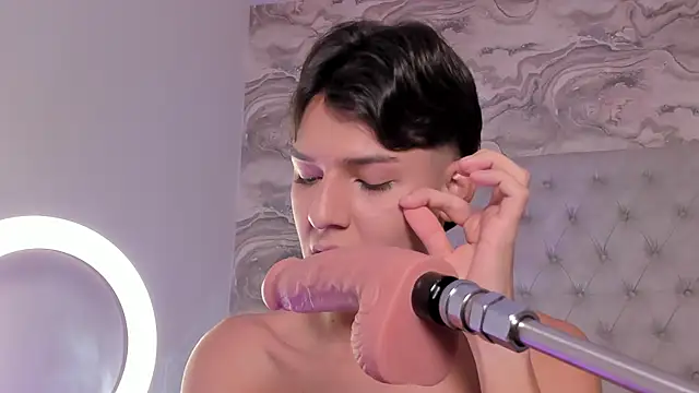 Snapshot of Kev_jenner chatting on 10/12/25, 09:38 Kev jenner online show from 10/12/25, 09:38