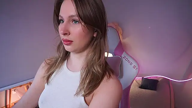 AnnLevine online show from 11/16/25, 02:11