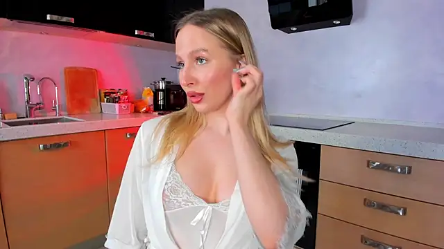 AnnLevine online show from 04/05/26, 01:07