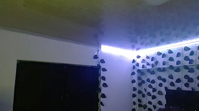 Snapshot of Aria_Buitrago chatting on 02/04/25, 12:55 Aria Buitrago online show from 02/04/25, 12:55