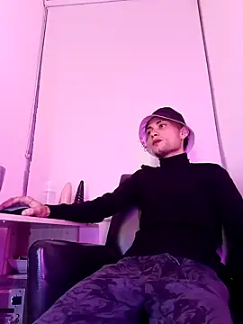 yoerthotx online show from 02/14/25, 01:56