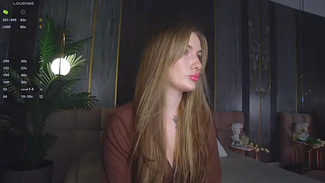 Snapshot of Chanel__May chatting on 07/11/26, 06:13 Chanel May online show from 07/11/26, 06:13