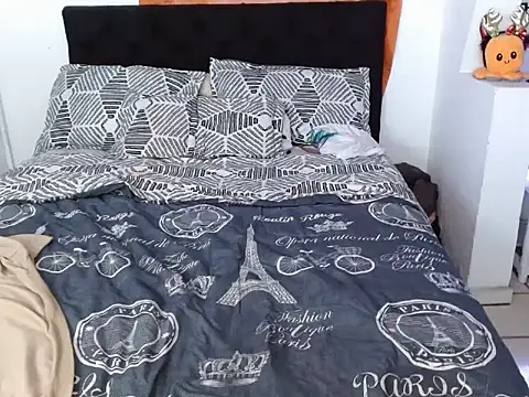 Snapshot of luna_grans_777 chatting on 11/29/25, 05:29 luna grans 777 online show from 11/29/25, 05:29