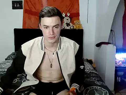 Snapshot of luna_grans_777 chatting on 11/07/25, 03:33 luna grans 777 online show from 11/07/25, 03:33