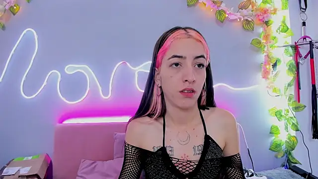 Snapshot of YouliteSllut2 chatting on 01/19/25, 12:59 YouliteSllut2 online show from 01/19/25, 12:59