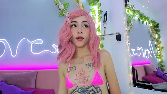 Snapshot of YouliteSllut2 chatting on 03/19/25, 09:05 YouliteSllut2 online show from 03/19/25, 09:05