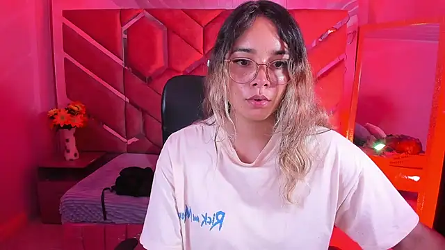 Olivia Fox69 online show from 04/11/26, 03:25