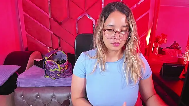 Olivia Fox69 online show from 10/25/25, 03:38