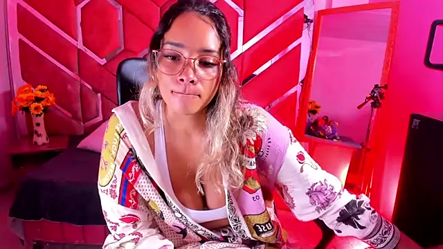 Olivia Fox69 online show from 04/22/26, 03:35