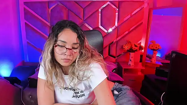 Olivia Fox69 online show from 01/19/26, 03:43