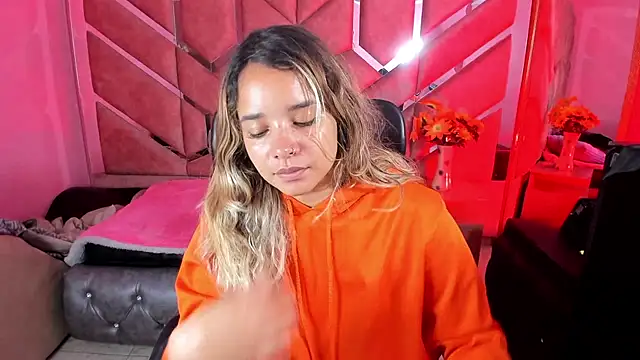 Olivia Fox69 online show from 09/29/25, 04:30