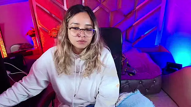 Olivia Fox69 online show from 11/29/25, 03:50