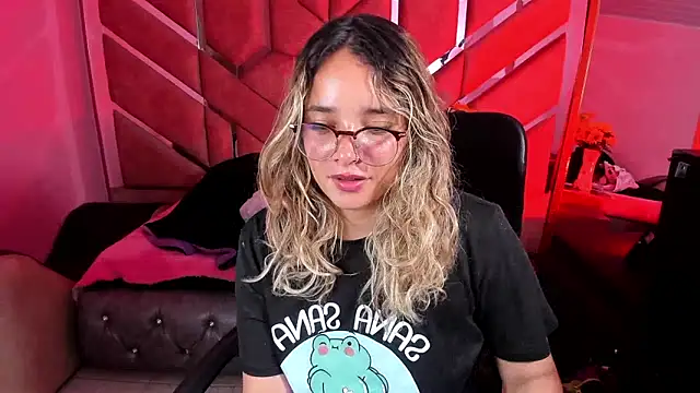 Olivia Fox69 online show from 10/03/25, 03:52