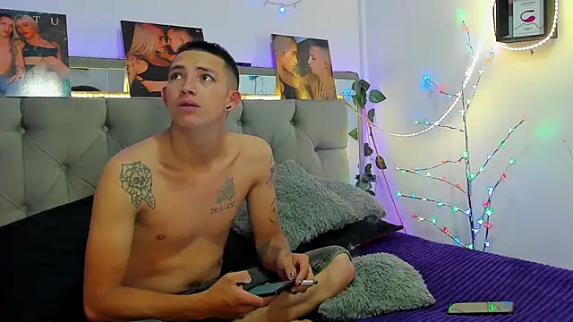 Snapshot of parejacaliente20154 chatting on 09/10/25, 11:31 parejacaliente20154 online show from 09/10/25, 11:31