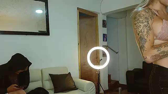 Snapshot of parejacaliente20154 chatting on 03/12/25, 12:04 parejacaliente20154 online show from 03/12/25, 12:04