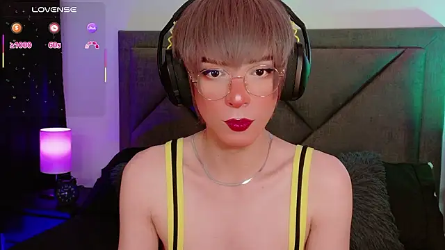 Snapshot of Sammy_Russell chatting on 02/07/26, 08:11 Sammy Russell online show from 02/07/26, 08:11