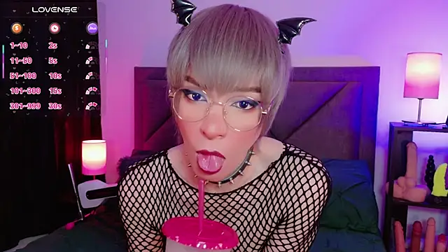 Snapshot of Sammy_Russell chatting on 01/08/26, 08:53 Sammy Russell online show from 01/08/26, 08:53